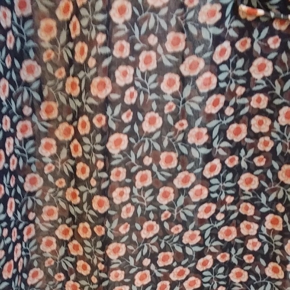 Loft Black Floral Long Sleeves Blouse Top Size S Pullover Tie Front - Picture 10 of 11